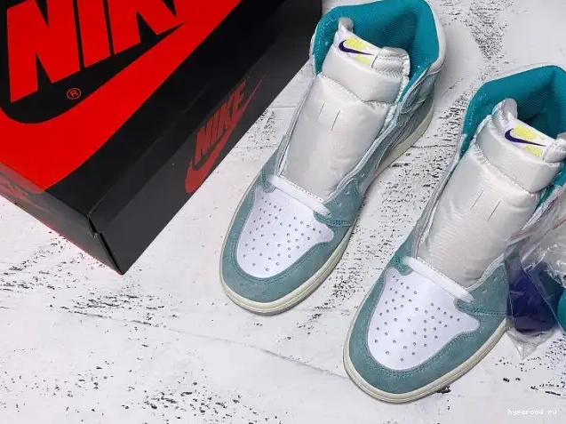 1 Air Jordan 555088-311 High Turbo Green Retro OG 0407